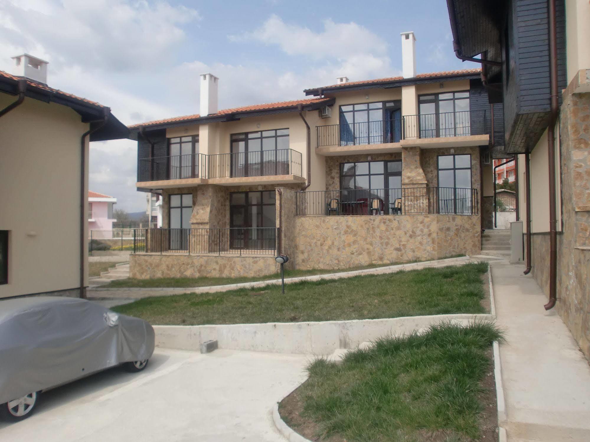Menada Sunny Hill Villa Kosharitsa Exterior foto